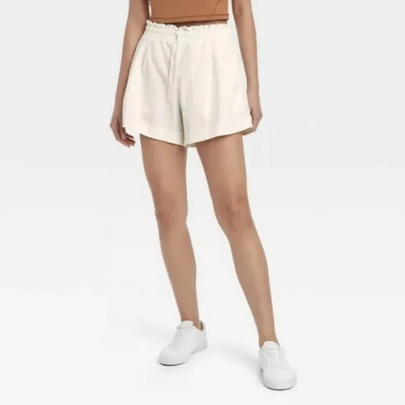 All in Motion Athletic Shorts Womens XXL Cream NEW - Picture 3 of 8